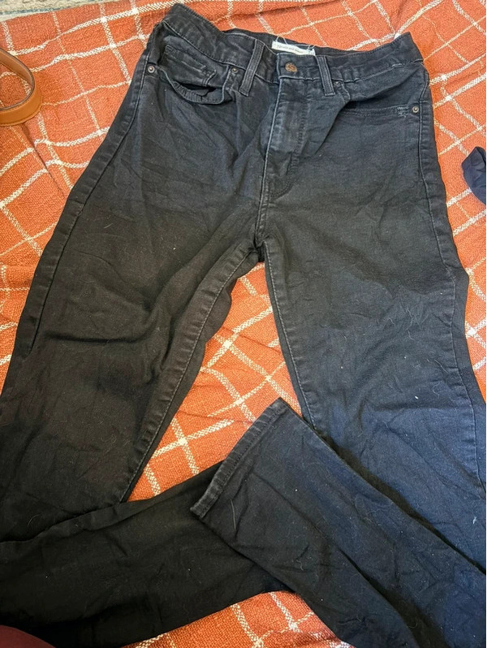 Levi’s black skinny jeans size 29